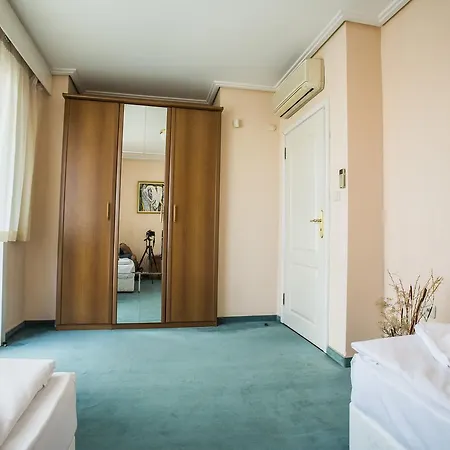 Vitoshka Top Centre Apartment Sofia